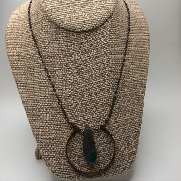 Circlet EDGY PETAL Necklace Long Labradorite Teardrop Raw Antique Brass Chain - Picture 2 of 8